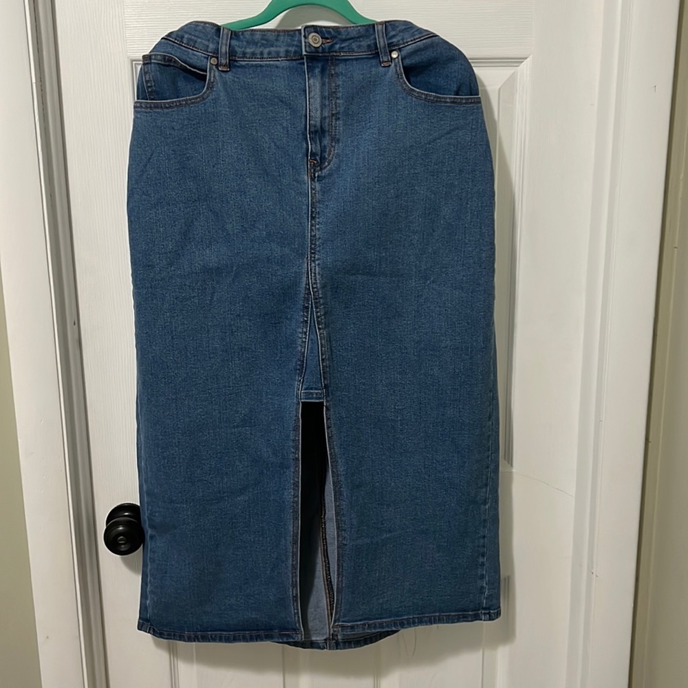 MIDI denim skirt by eloquii with split front hem
